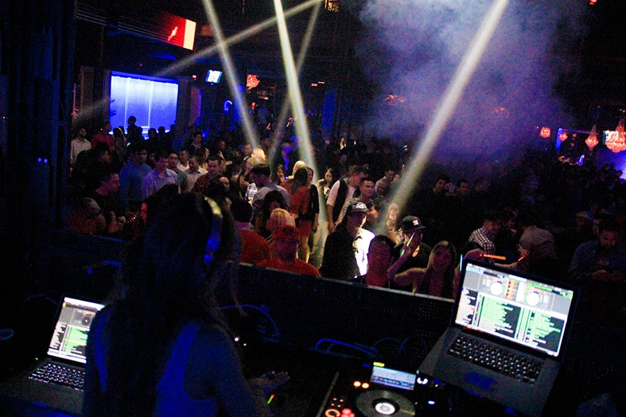 metro-nightclub-neworleans-DJs3-900x600